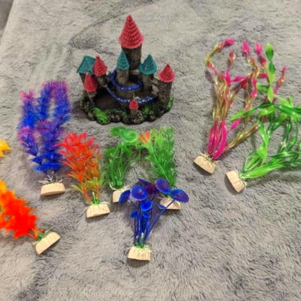 Small Aquarium/fish tank decor